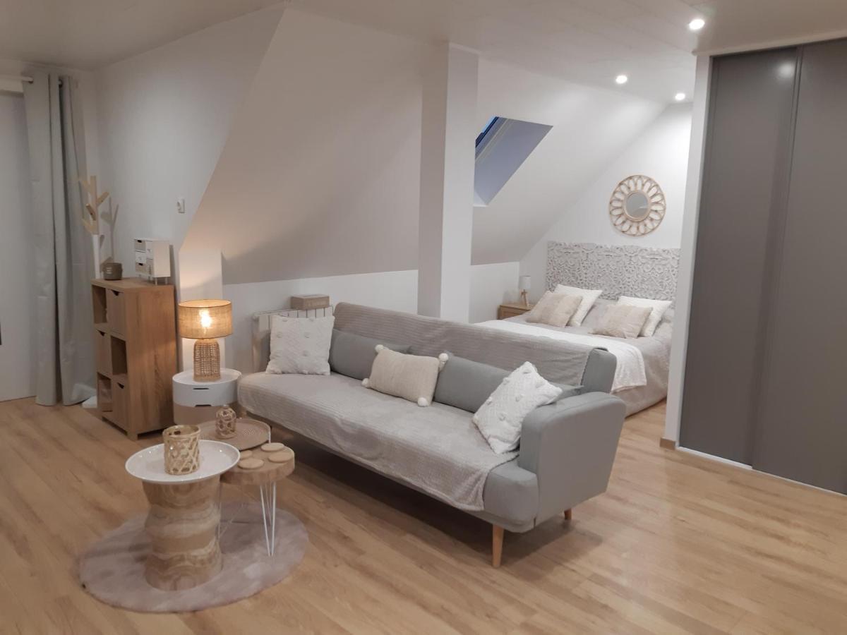 Studio Cosy Spacieux Lumineux Avec Terrasse Vezelois Zewnętrze zdjęcie