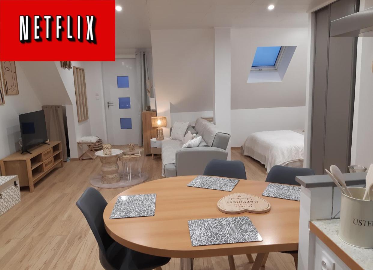 Studio Cosy Spacieux Lumineux Avec Terrasse Vezelois Zewnętrze zdjęcie