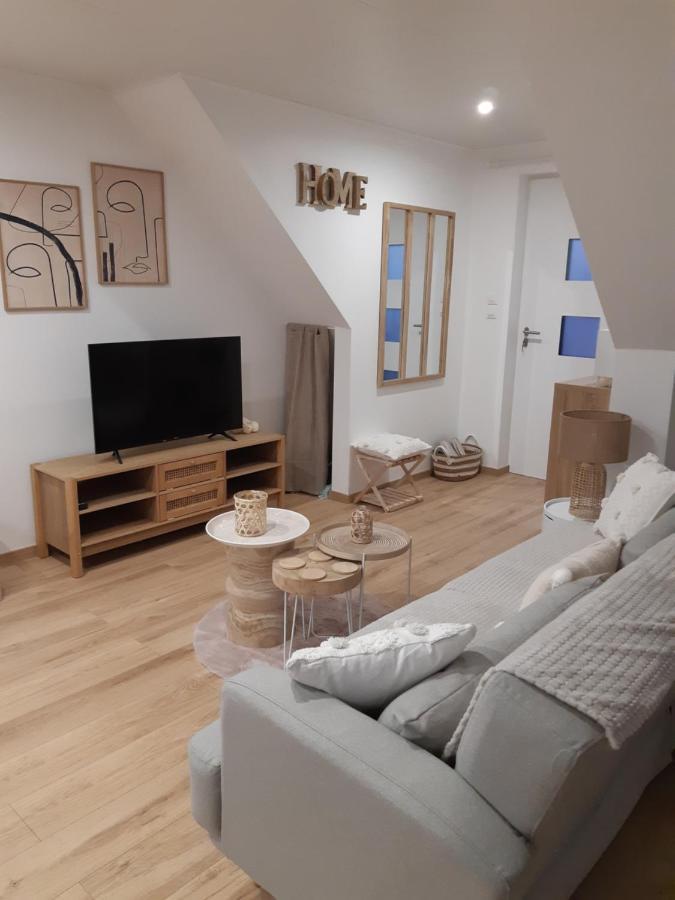 Studio Cosy Spacieux Lumineux Avec Terrasse Vezelois Zewnętrze zdjęcie